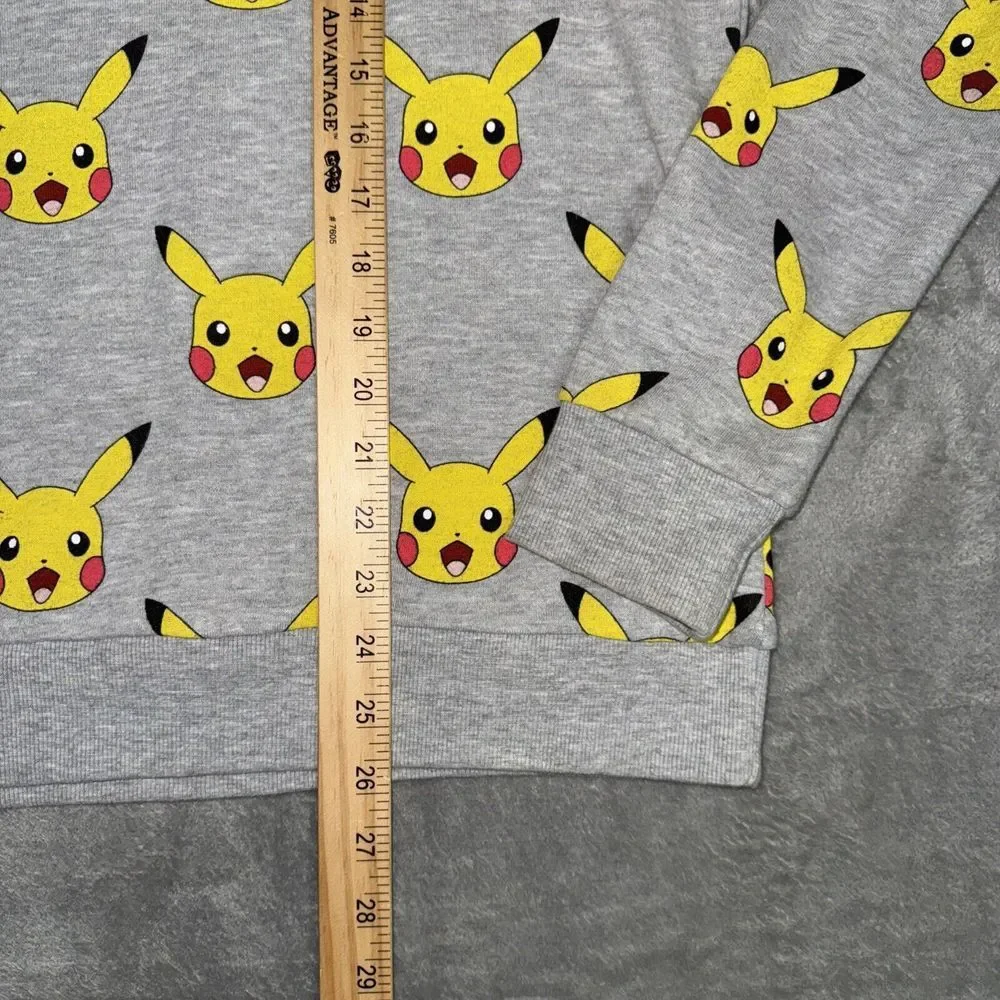 Doe Presents Pokemon Pikachu sweatshirt‎ crewneck Small